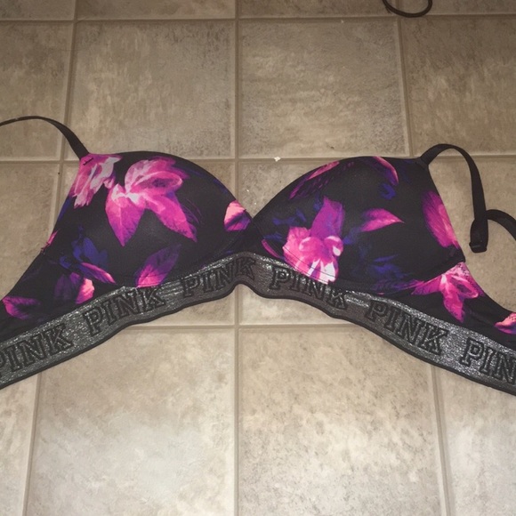 Wear everywhere - Picture 1 of 7